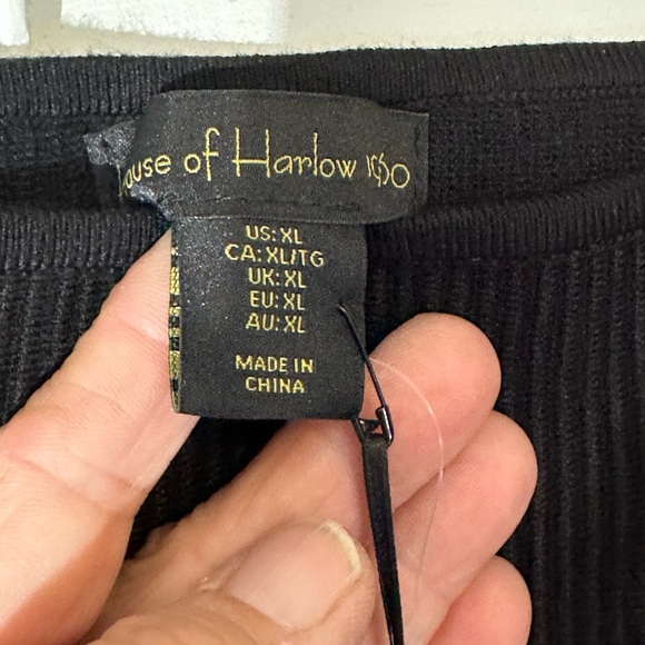 House of Harlow 1960 Black Knit Cropped Tank NWT  Size XL - Picture 4 of 6